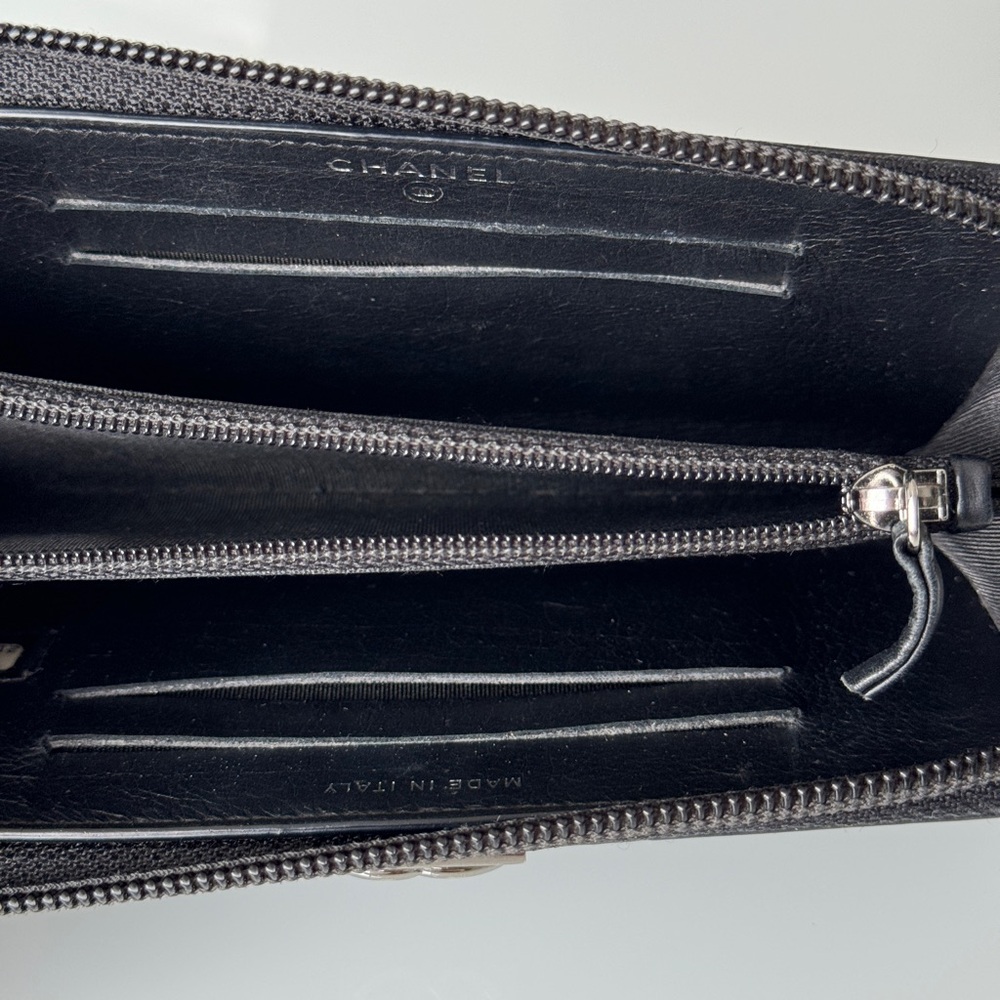 SOLD❌ Chanel Boy Zipped Wallet - Picture 12 of 13